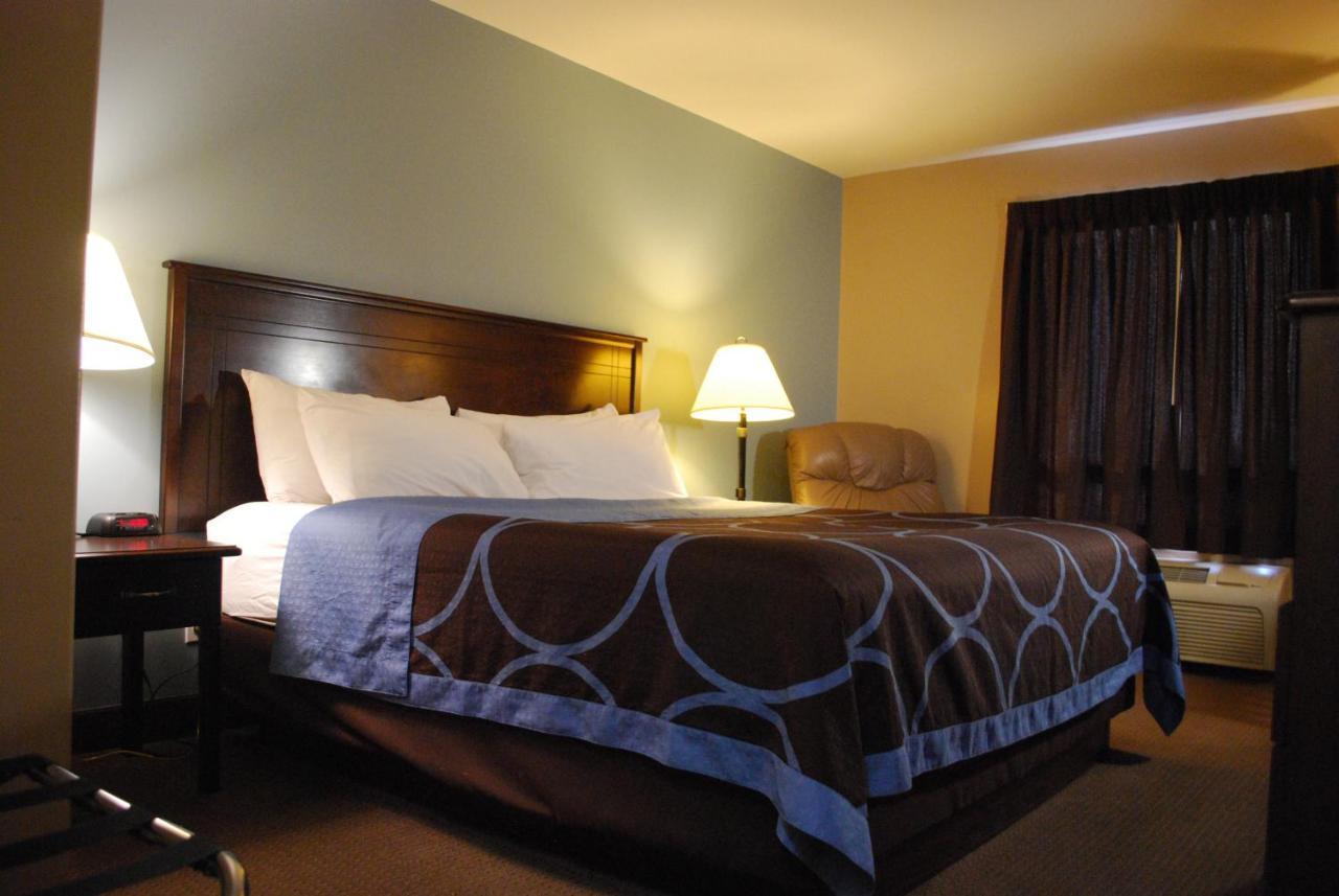 Super 8 By Wyndham Edmonton South Exterior foto
