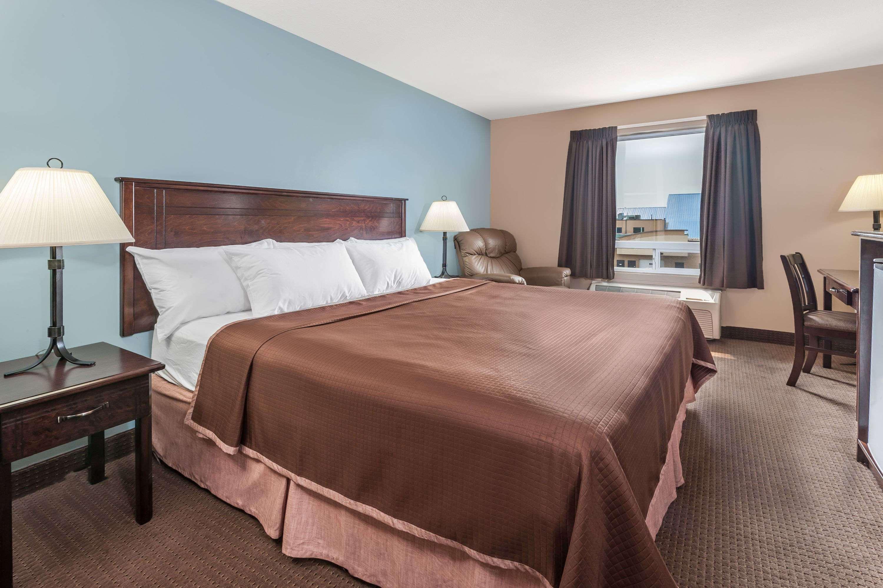 Super 8 By Wyndham Edmonton South Exterior foto